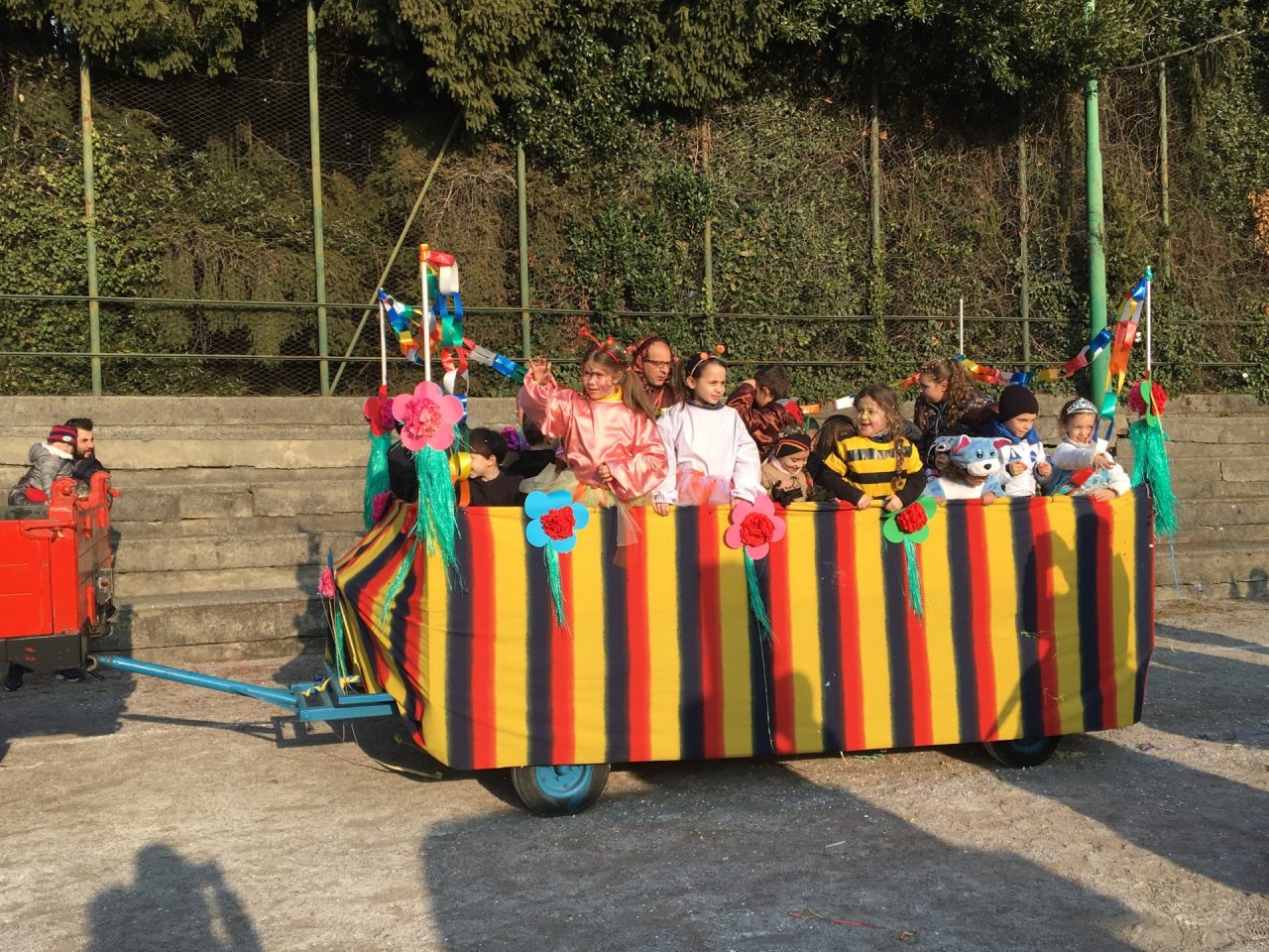 Carnevale Missaglia colori, musica e maschere per le strade del paese FOTO