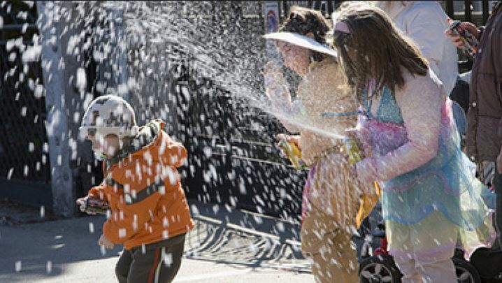 Carnevale Lecco 2020: al bando superalcolici, vetro e bombolette spray