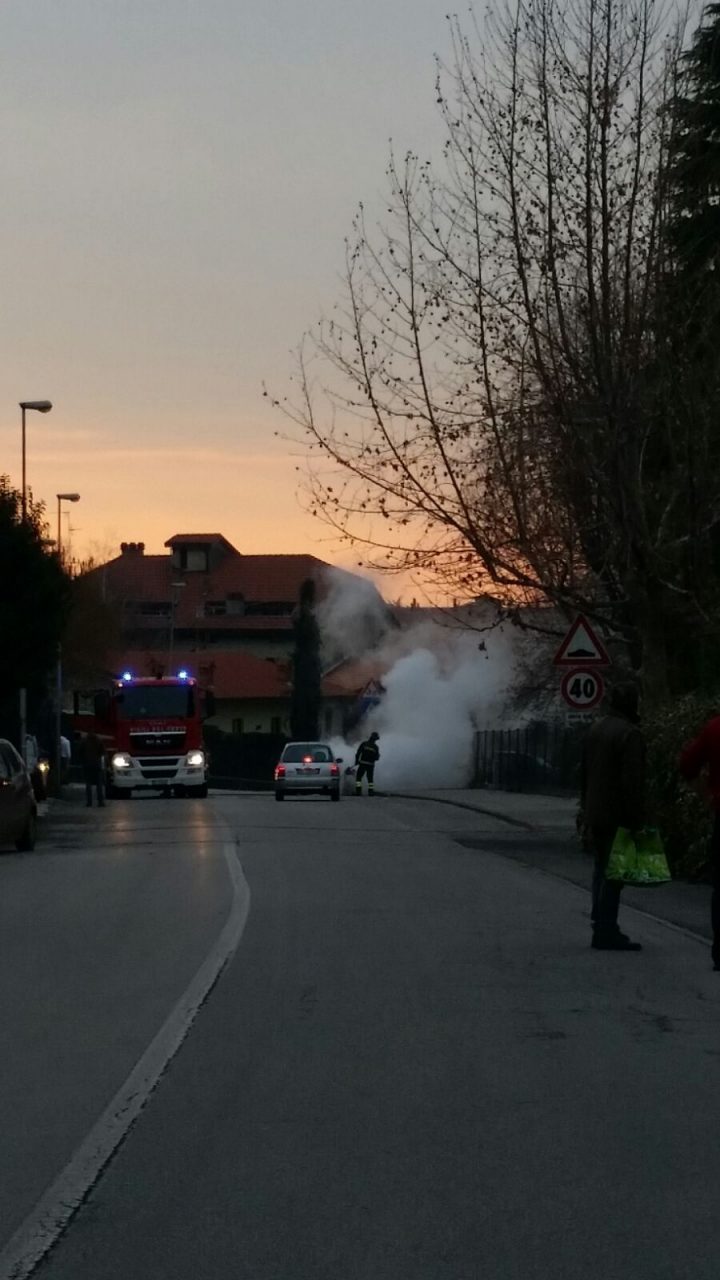 Motorino bruciato ignote le cause