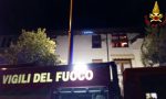 Vigili del fuoco spengono incendio tetto a Galbiate FOTO