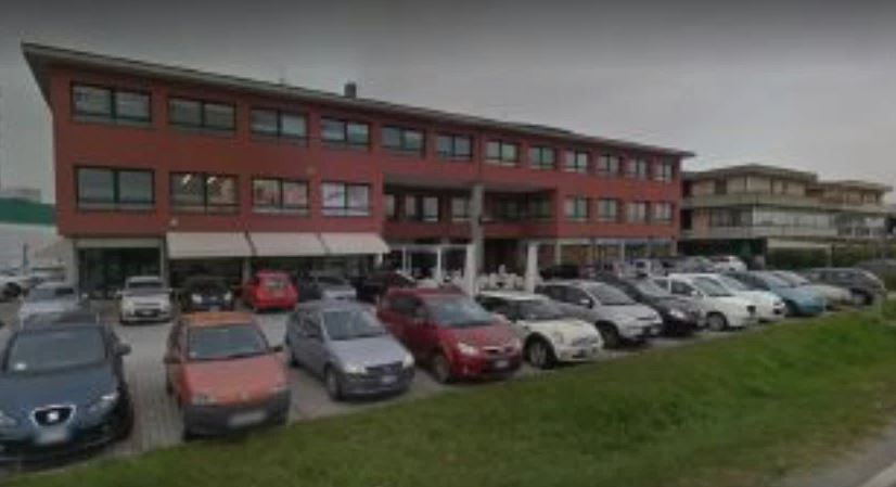 Negozio preso come orinatoio, la rabbia di una commerciante