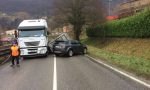 Carico perso da un camion, bloccata la Provinciale TUTTE LE FOTO