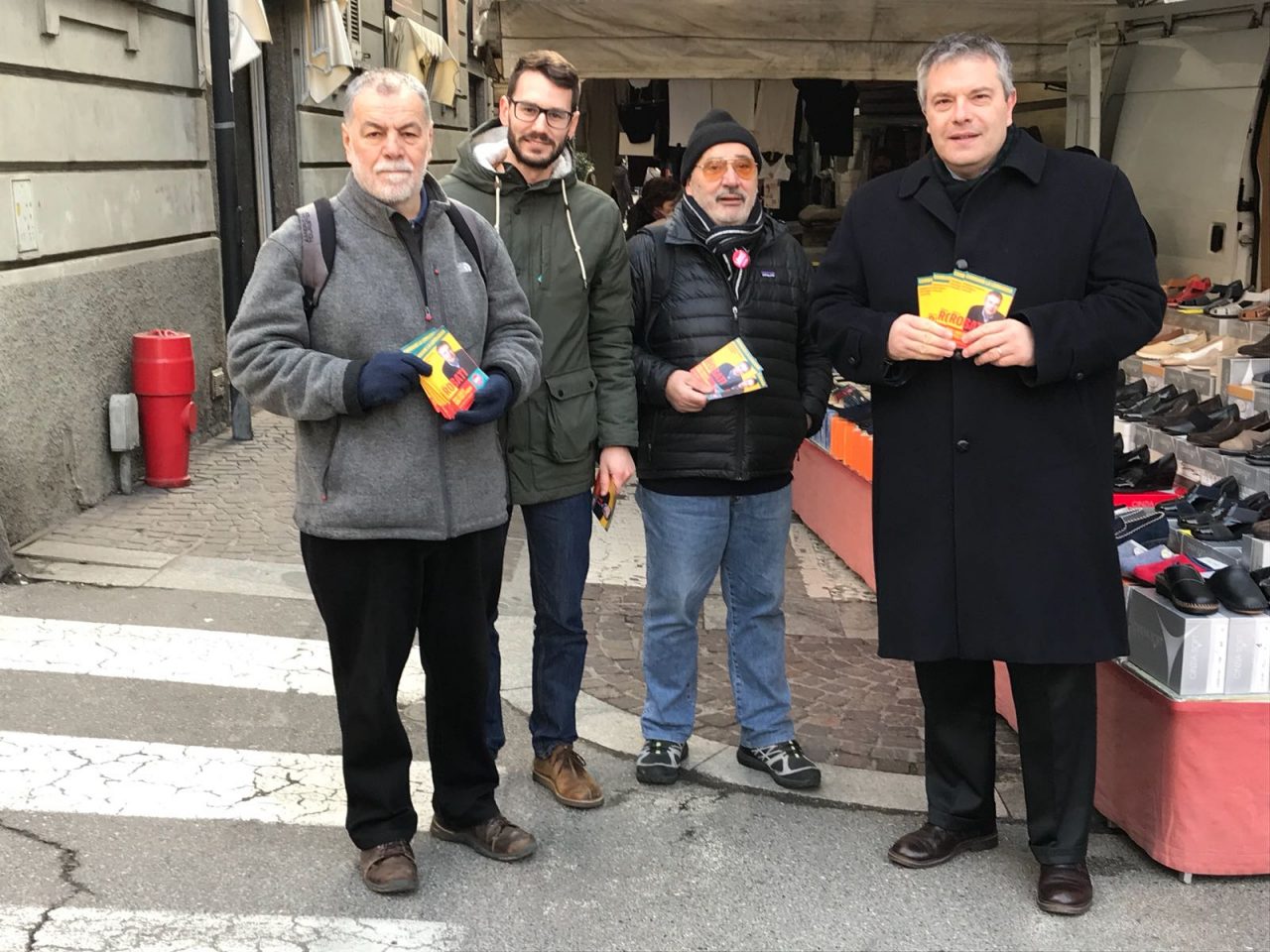Liberi e Uguali campagna elettorale tra piazze e mercati FOTO