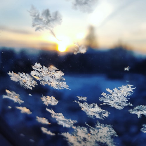 Neve a primavera, la Valsassina si imbianca VIDEO