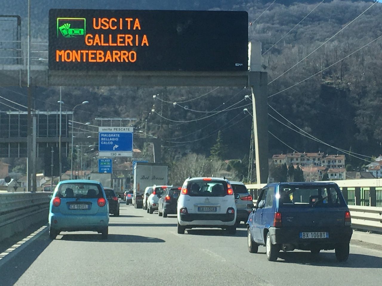 Incidente nel Tunnel del Barro, traffico rallentato in Statale 36