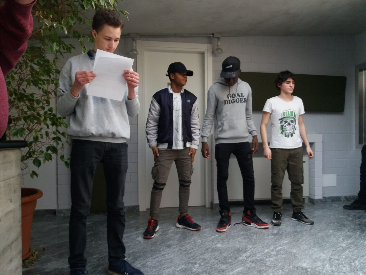 Ragazzi in scena per combattere la mafia FOTO