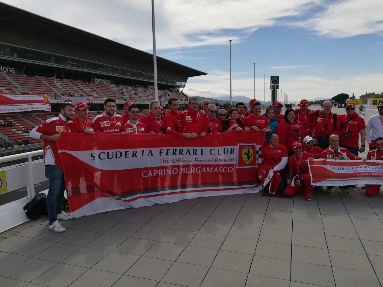 Il Ferrari Club di Caprino porta fortuna alla Rossa di Maranello FOTO