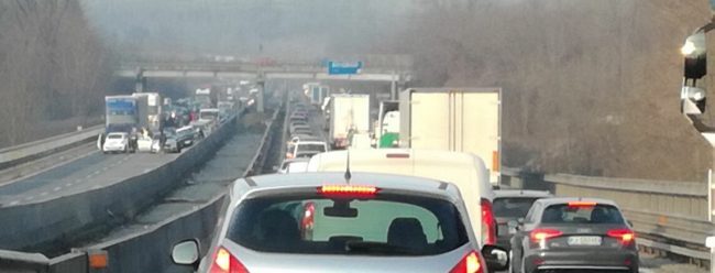 Incidente in Statale 36 traffico bloccato verso Lecco VIDEO