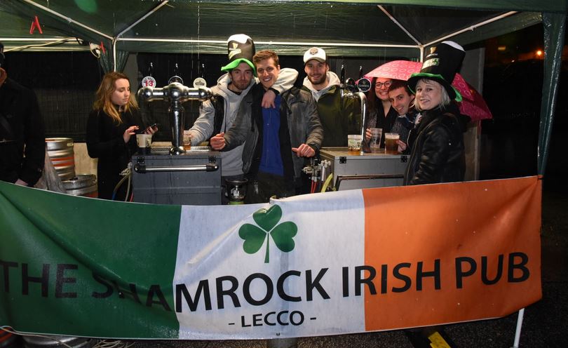 Giorno di San Patrizio affogato dalla pioggia ma mercoledì a Lecco si replica