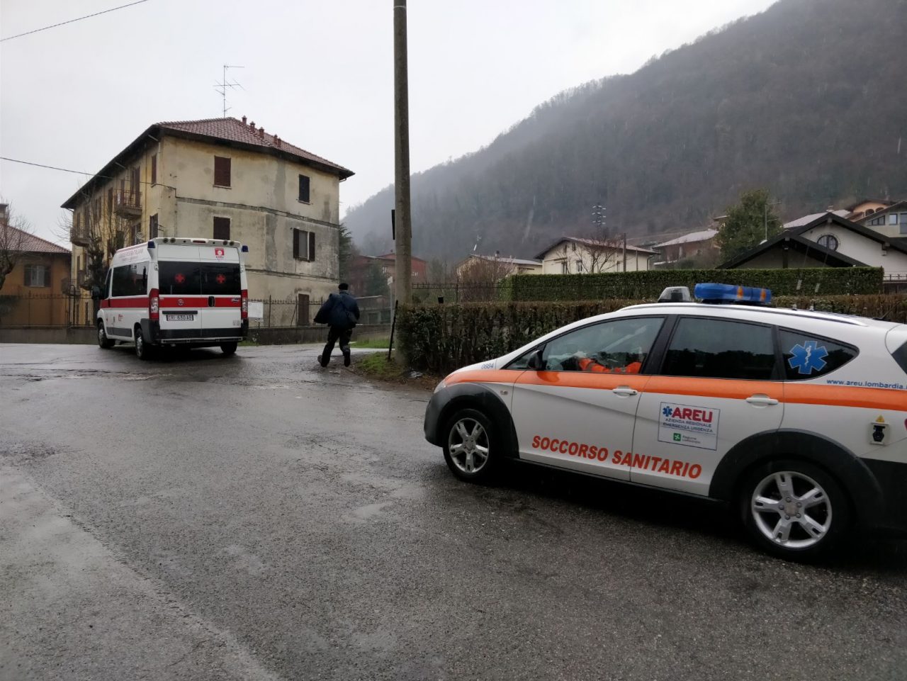 Malore in azienda soccorsi alla Electro Adda FOTO e VIDEO