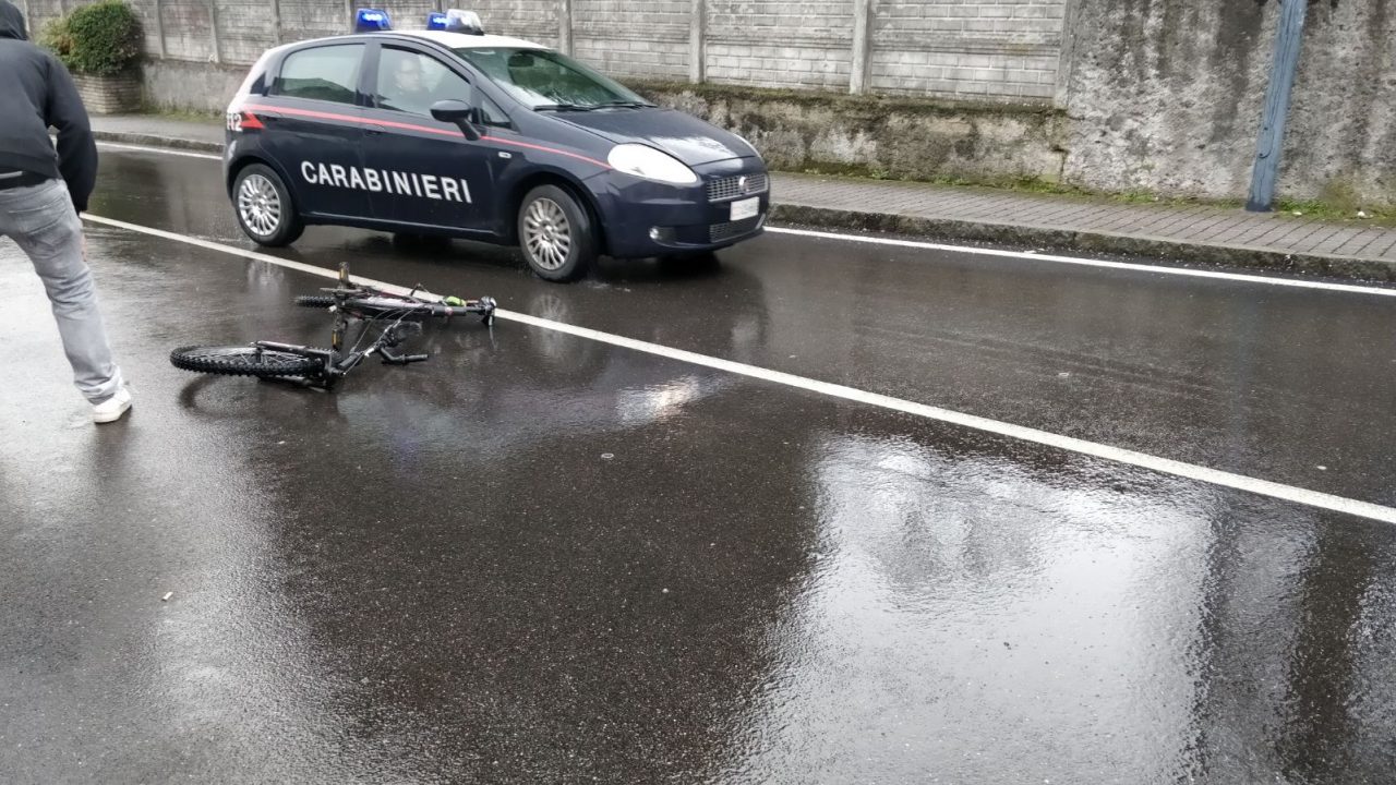 Terribile  incidente in bici, grave 39enne FOTO