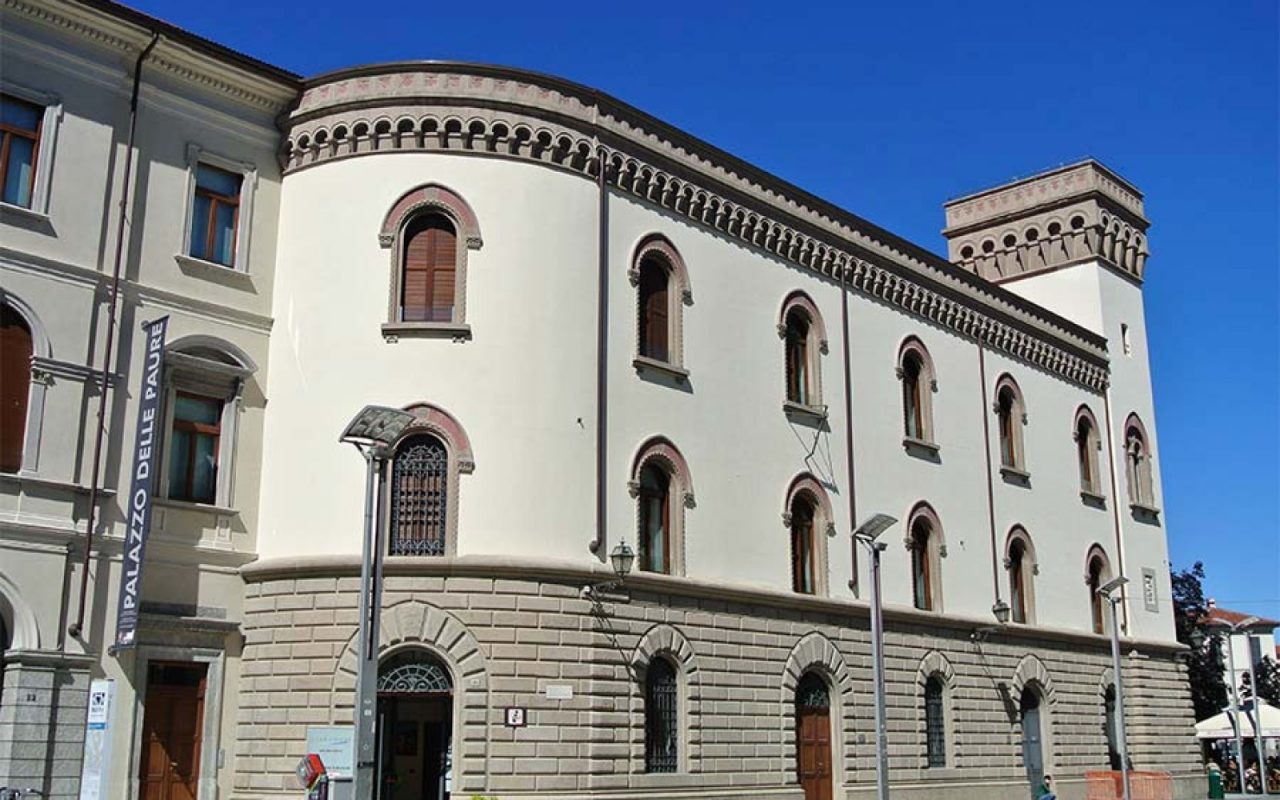 Alla Torre Viscontea mostra fotografica con Giovanni Gastel