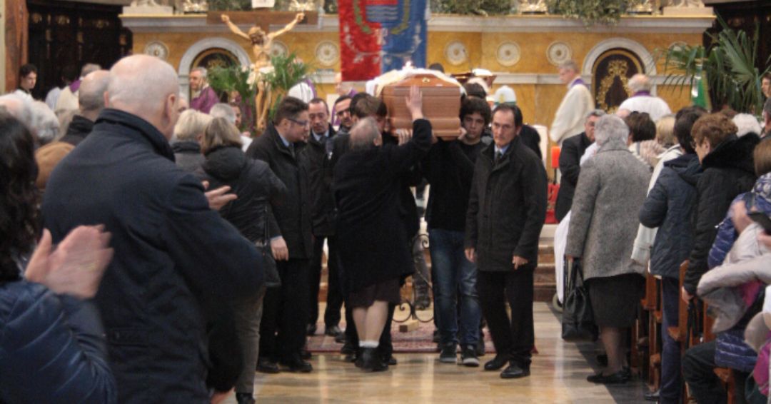 Celebrati questo pomeriggio a Oggiono i funerali di don Amintore