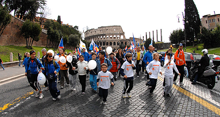 Peace run passa anche da Lecco la corsa della pace
