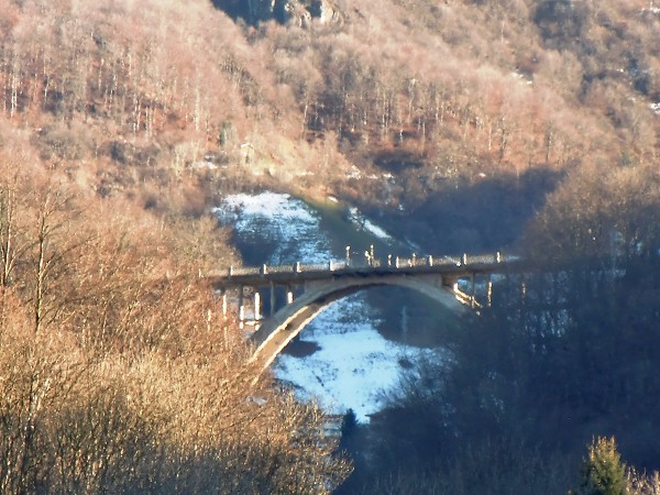 Tragedia a Cremeno un 61enne si è buttato dal ponte della Vittoria