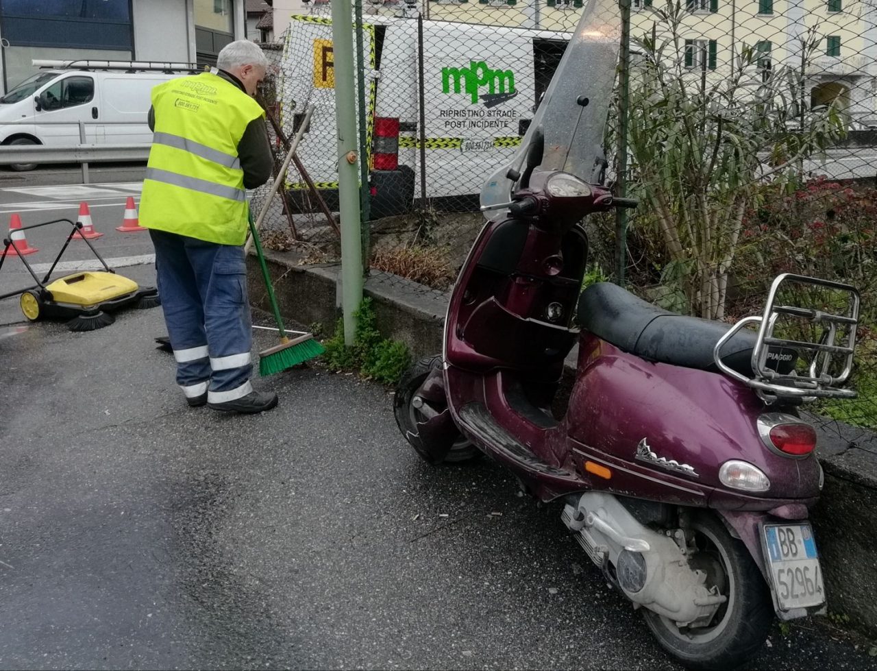 Schianto in moto: grave motociclista  di 59 anni