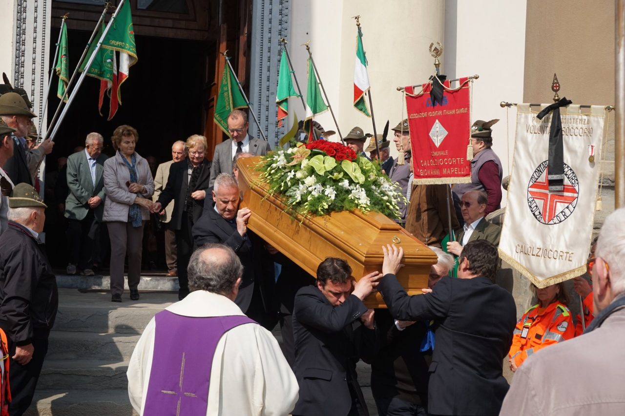 Calolzio, in tantissimi per l’ultimo saluto allo storico volontario Felice Tentori