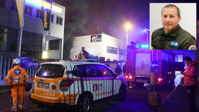 Vigile del fuoco muore nel crollo del capannone in fiamme a San Donato FOTO e VIDEO
