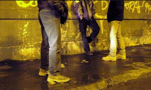 Baby vandali sorpresi e denunciati: nei guai 10 giovani teppisti di buona famiglia