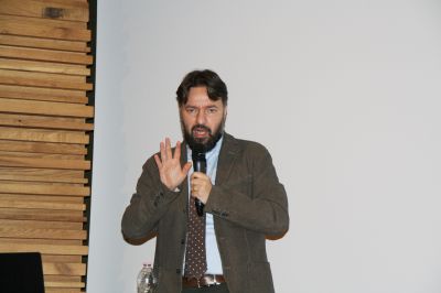 Web e social Bonanomi spiega i pericoli della rete