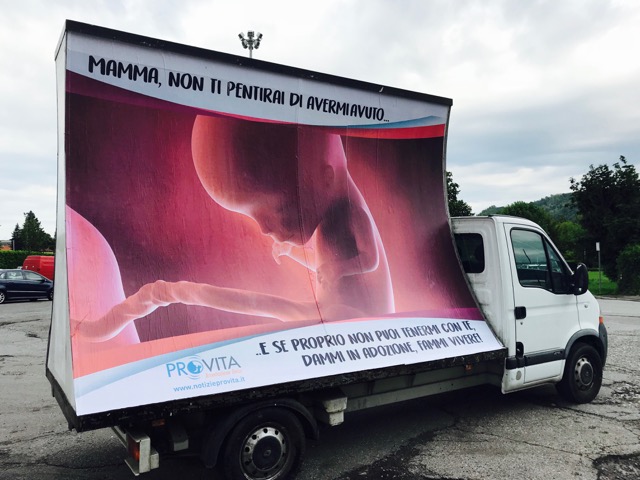 Nel Lecchese campagna choc contro l’aborto