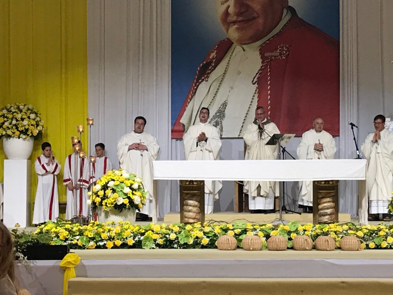 Una messa per Papa Giovanni e i cittadini di Sotto il Monte FOTO e VIDEO