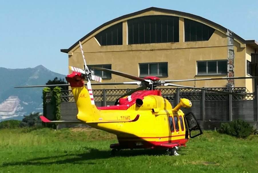 Cade dalla bici e si procura un trauma al volto, interviene l’elisoccorso