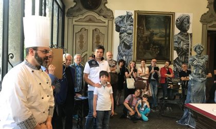 Ritratti manzoniani in jeans, inaugurata la mostra in Villa Confalonieri FOTO