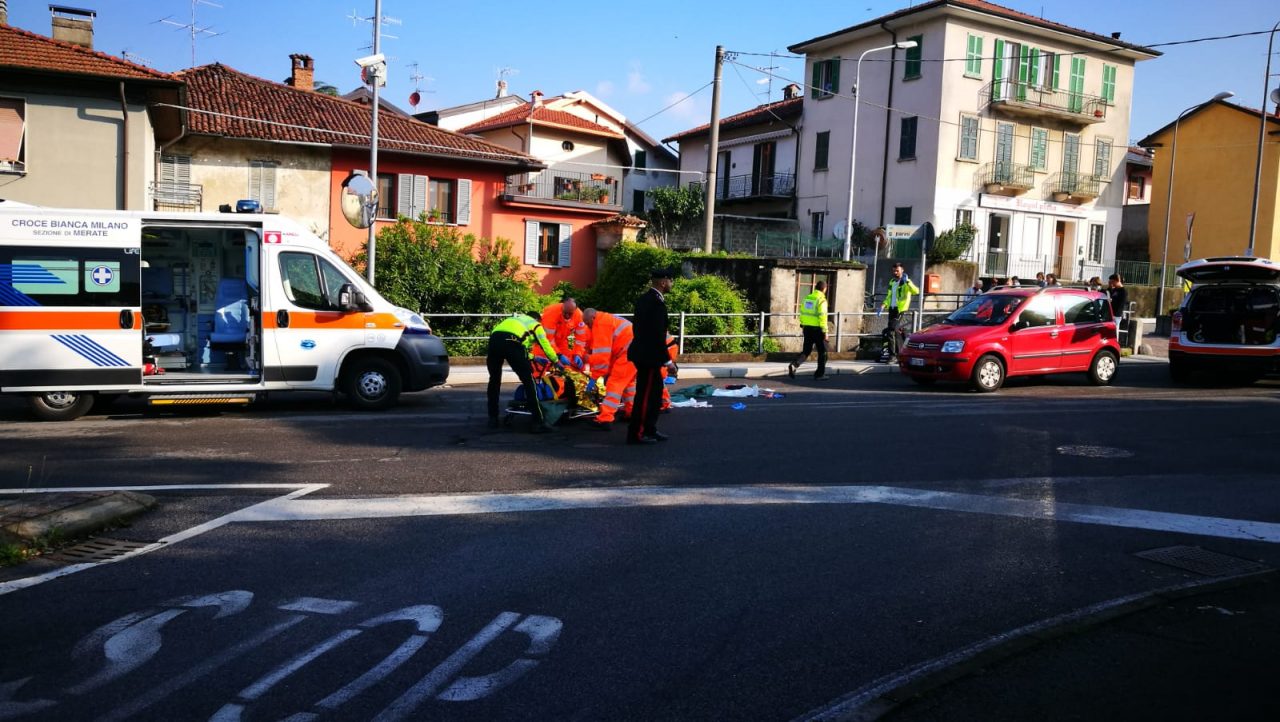 Investiti due pensionati volontari del Piedibus VIDEO