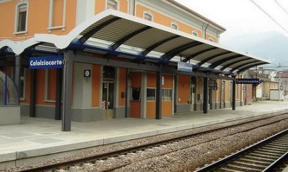 Trenord vuole chiudere le biglietterie, Nogara: "Giù le mani dalla stazione di Calolzio"