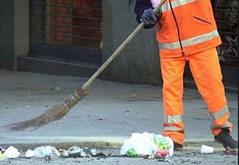 Diffamano lo stradino su Facebook, denunciati