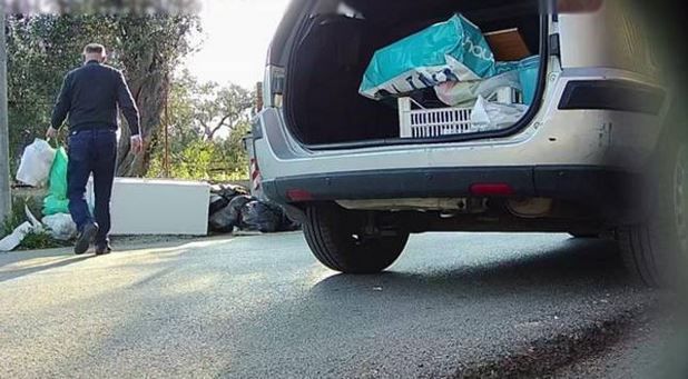 Tolleranza zero contro gli incivili: anche sul Lago arrivano le fototrappole