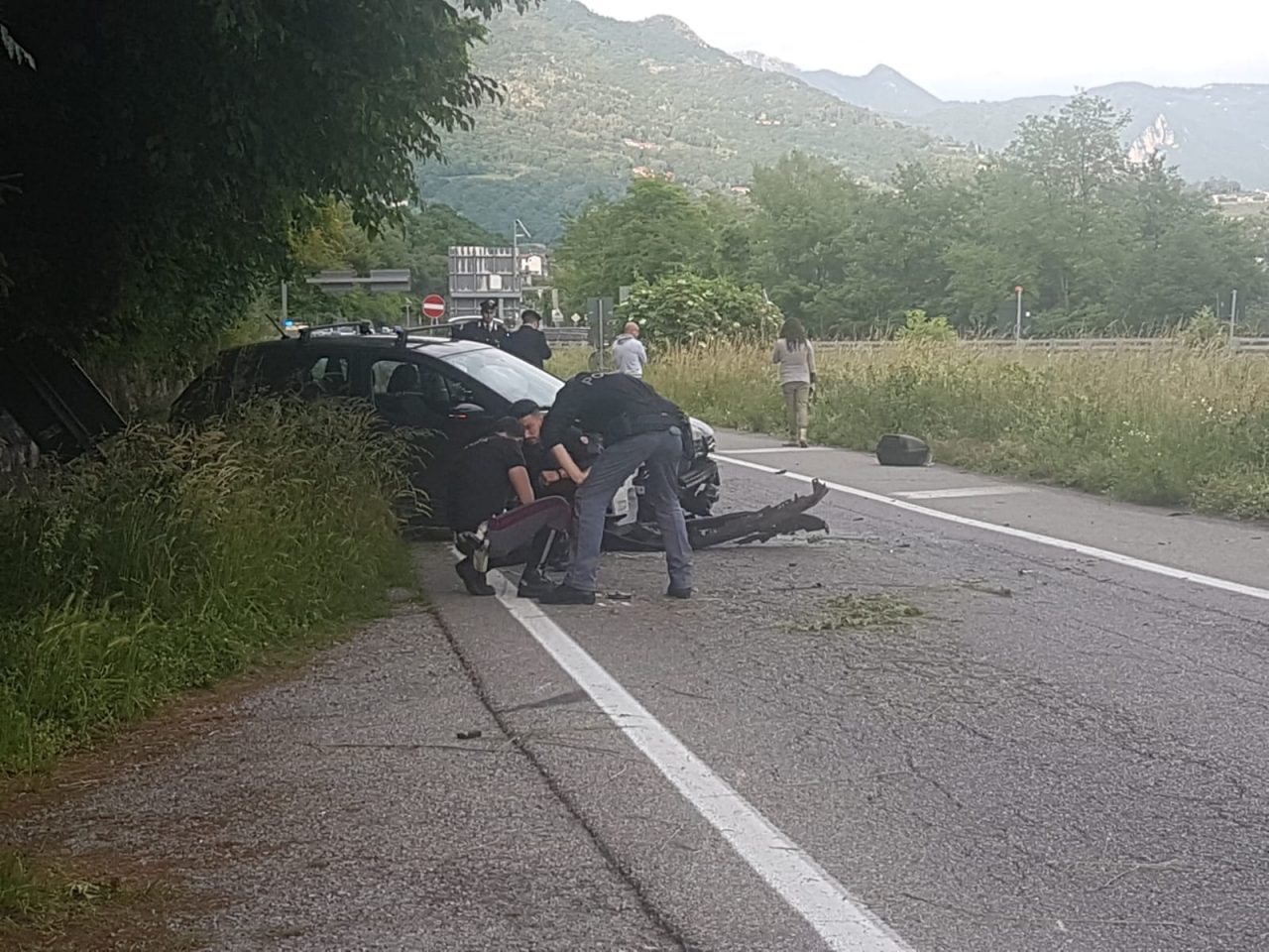 Incidente auto moto in Statale 36, gravissimo motociclista VIDEO