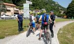 Controlli in corso per ciclisti e pedoni sulla pista ciclabile nella tratta Pescate-Garlate