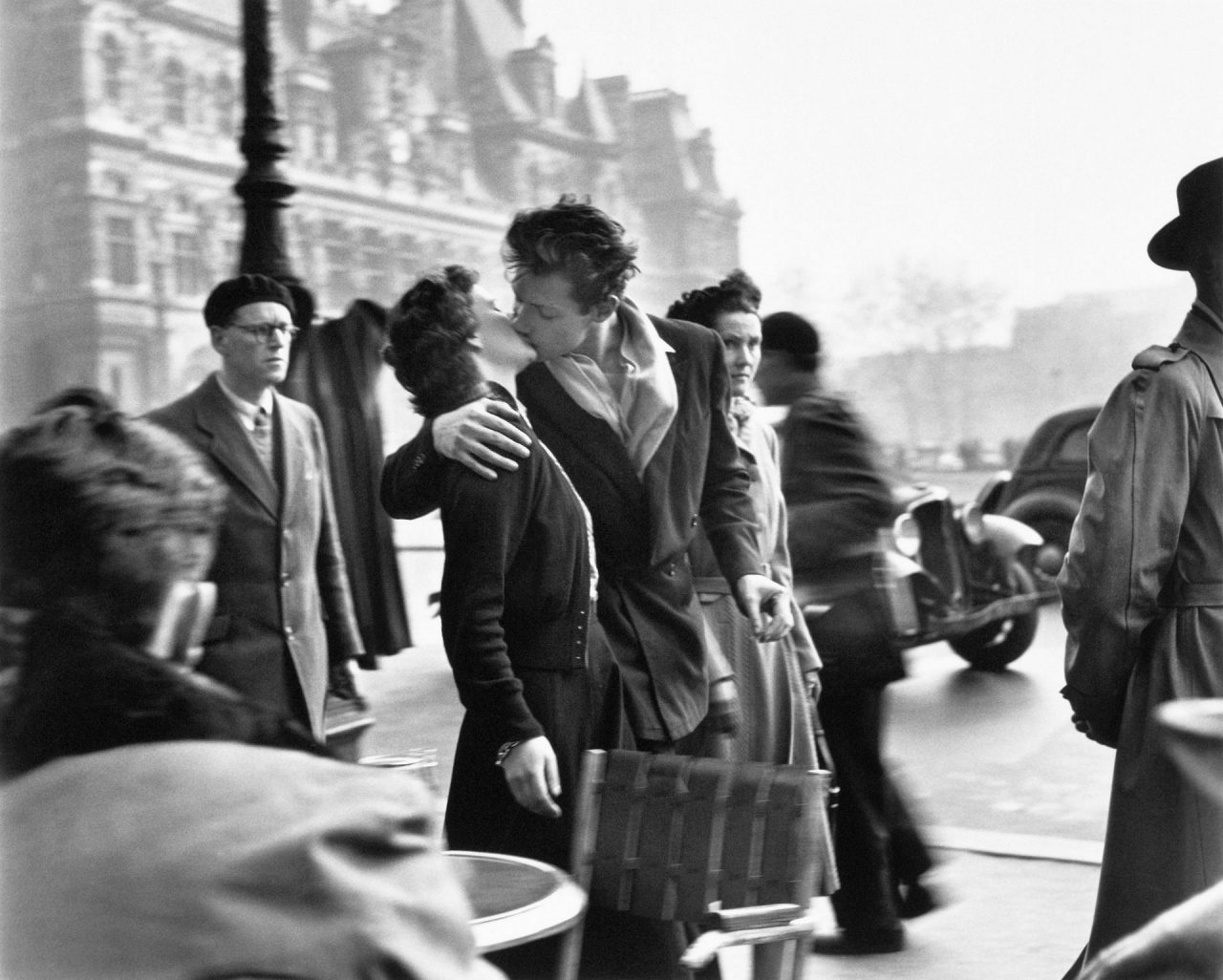 A Lecco la mostra di Robert Doisneau, fotografo… al bacio
