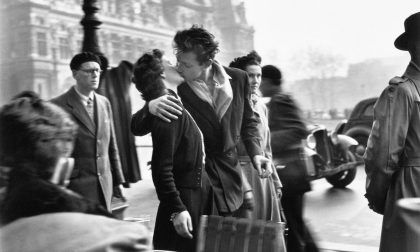A Lecco la mostra di Robert Doisneau, fotografo... al bacio