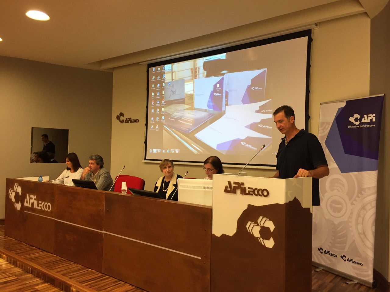 Rotary Club Lecco Manzoni, una serata dedicata al superamento della crisi economica FOTO
