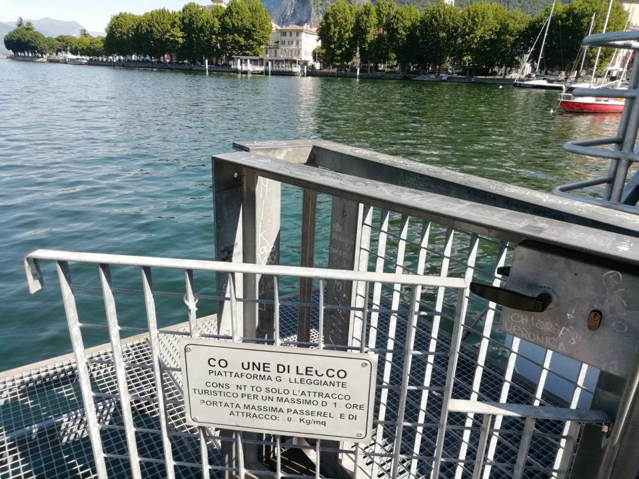 Vandali in azione sul lungolago