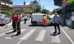 Accusa un malore alla guida e si schianta, paura per un 54enne FOTO e VIDEO