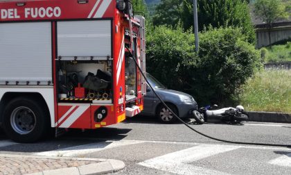 Scontro tra auto e moto nei pressi dell'Ospedale Manzoni di Lecco FOTO