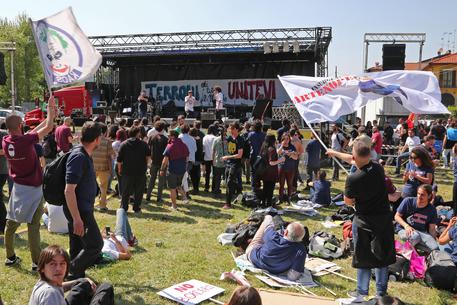 PontidAmore, slogan contro la Lega al festival antirazzista VIDEO