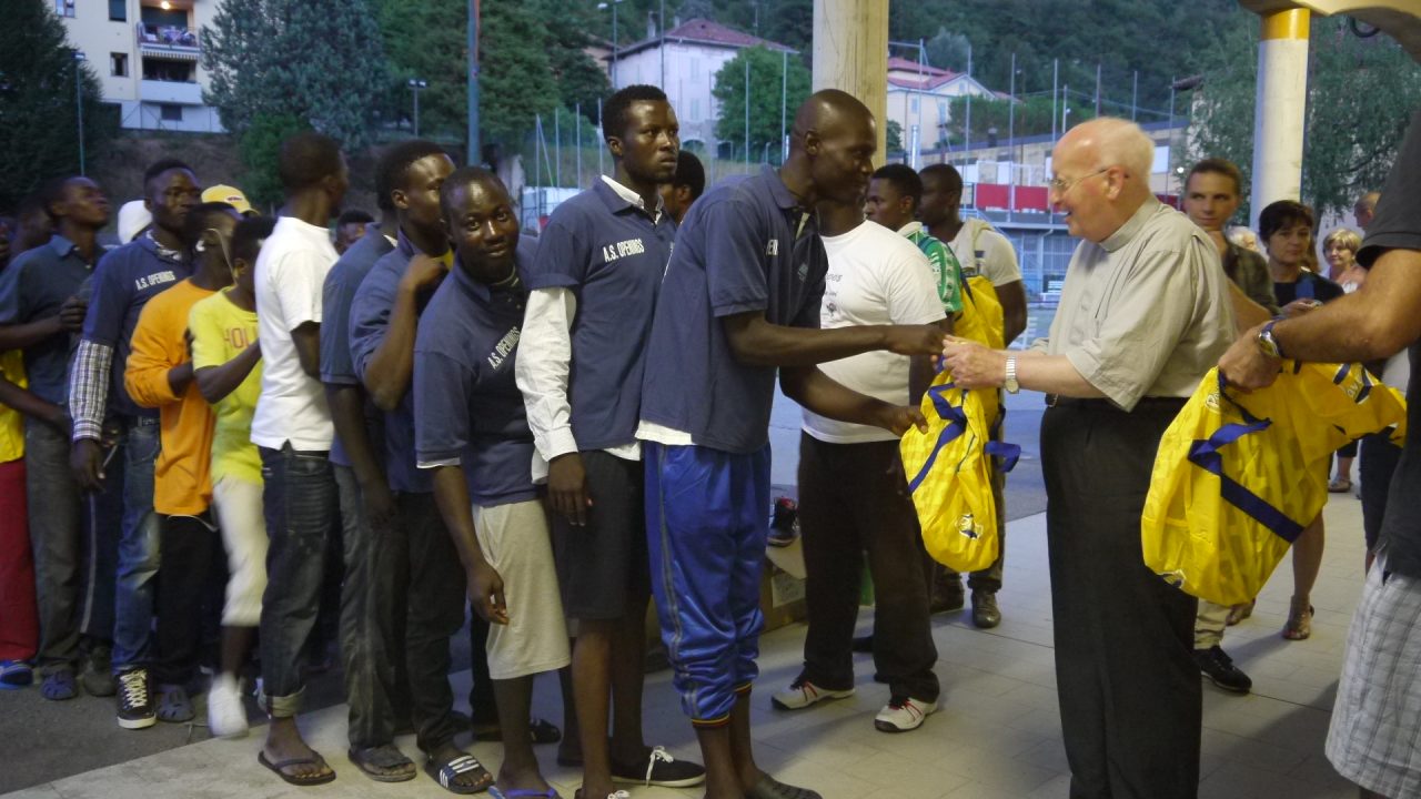 Nuovi profughi nel Meratese e Casatese, ma i sindaci non lo sapevano