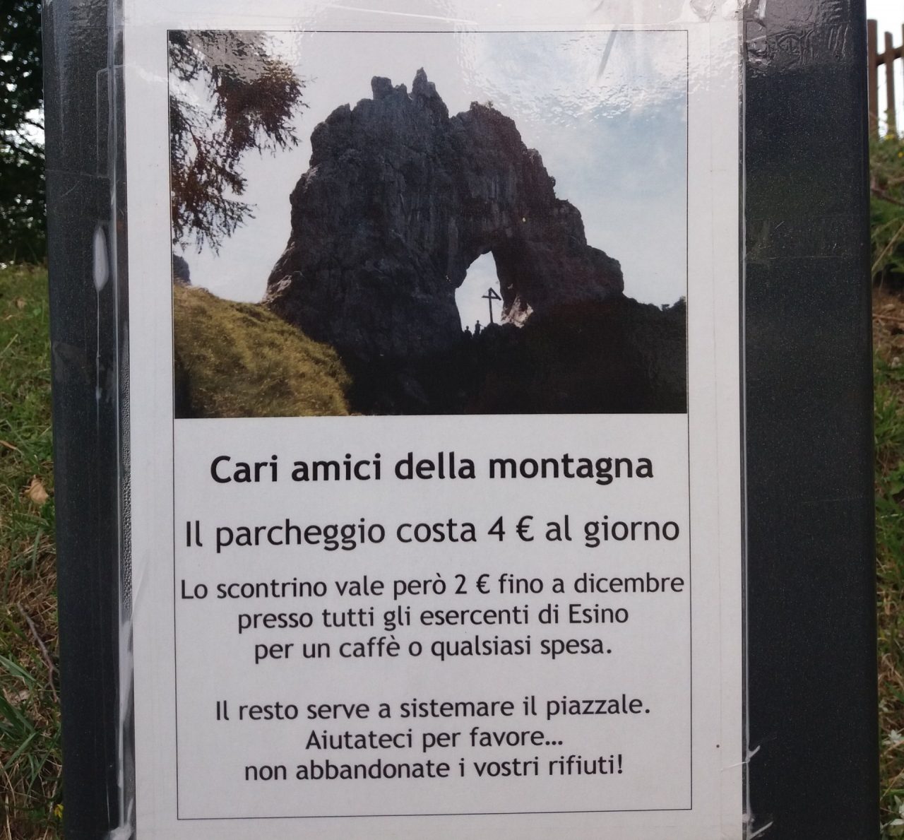 Parcheggio Cainallo, un lettore scrive al sindaco di Esino