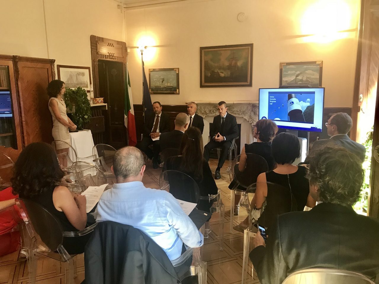 Novità Navigazione Laghi: “Vogliamo indire una gara per costruire 3 navi diesel elettriche”