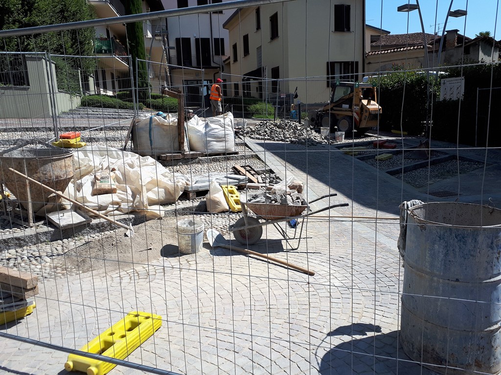 Piazza Bulciago 2