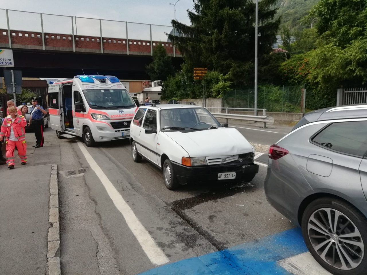 Tamponamento all’altezza di Pescate, traffico rallentato FOTO