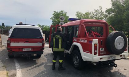 Terrore sul Ponte di Paderno: uomo tenta di buttarsi, salvato FOTO