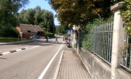 Scontro auto-scooter a Barzanò, soccorso un 15enne FOTO