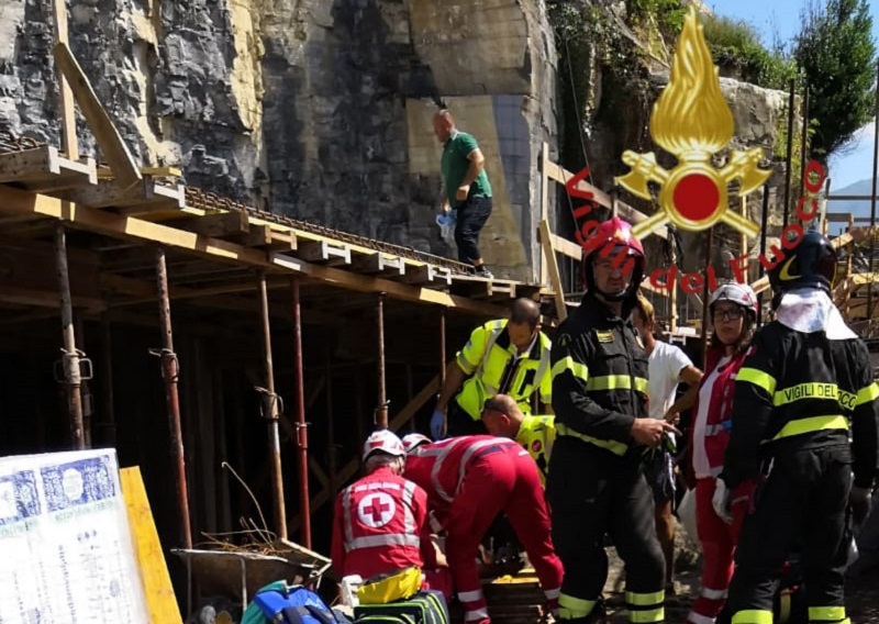 Operaio cade da un’impalcatura: paura a Carate Urio FOTO