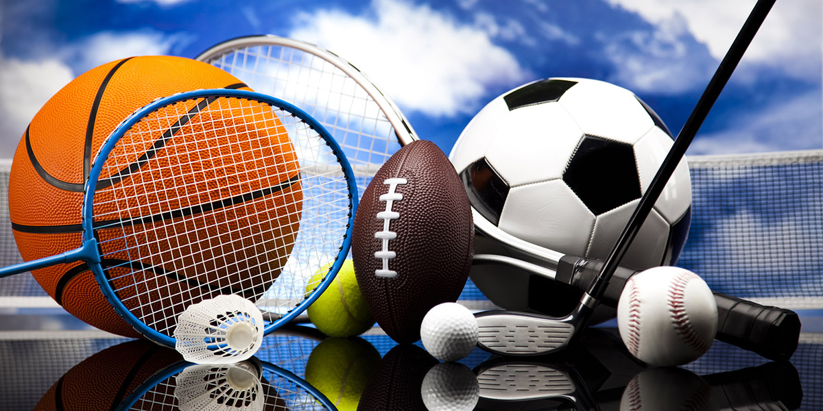 Sport dilettanti, allenamenti e partite a porte aperte e tifosi sugli spalti